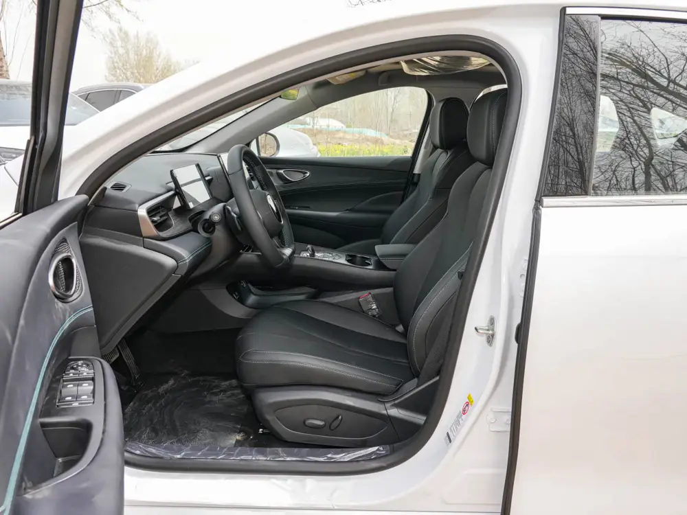 BYD Seal 05 DM-i 2025 Intelligent Driving Edition (120KM) - Image 3